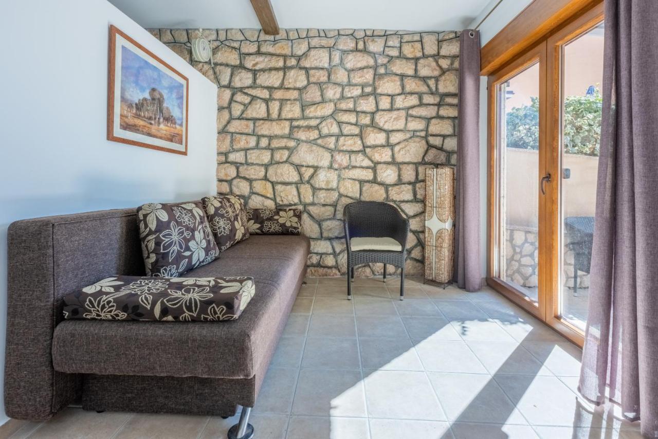 דראמליי Apartmani Anita מראה חיצוני תמונה